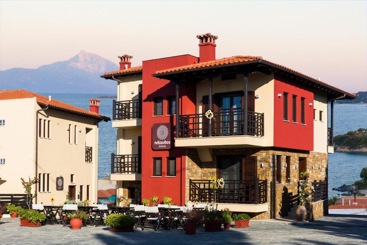 Helianthus Guesthouse Амолиани Экстерьер фото