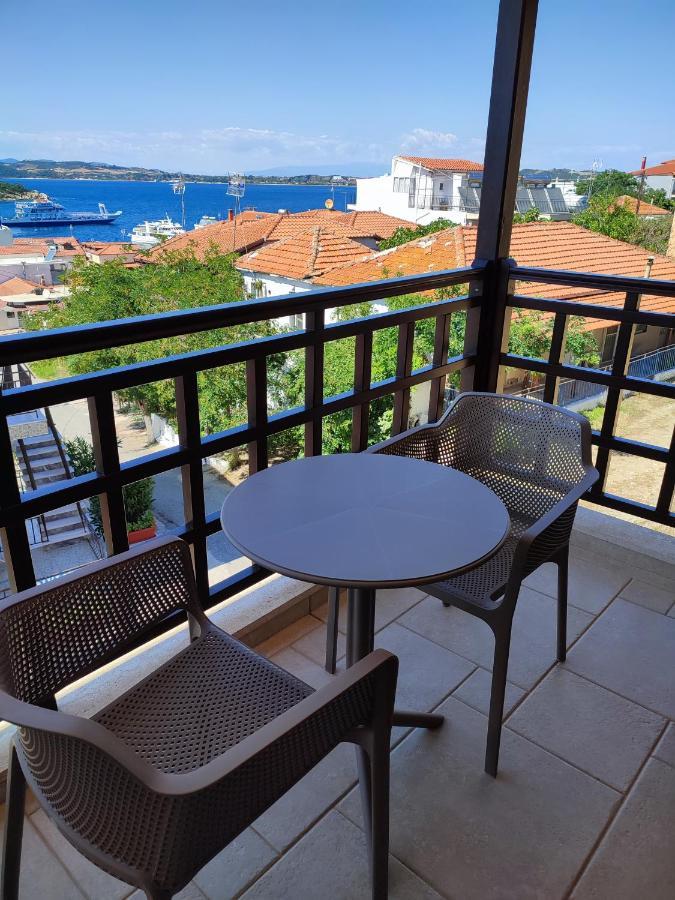 Helianthus Guesthouse Амолиани Экстерьер фото