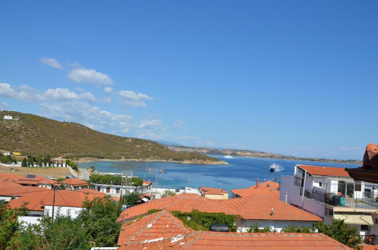 Helianthus Guesthouse Амолиани Экстерьер фото
